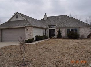 327 Stormy Ridge Pl, Fort Wayne, IN 46804