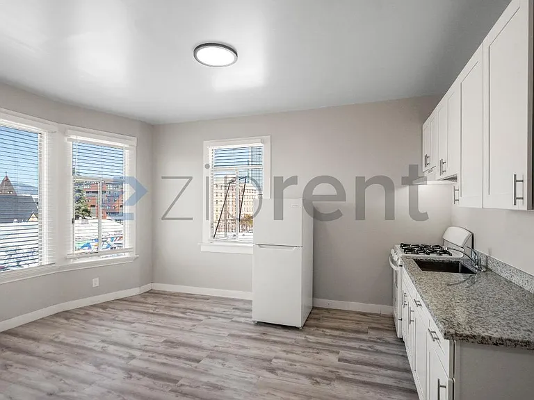 680 14th St #412 — Photo 16