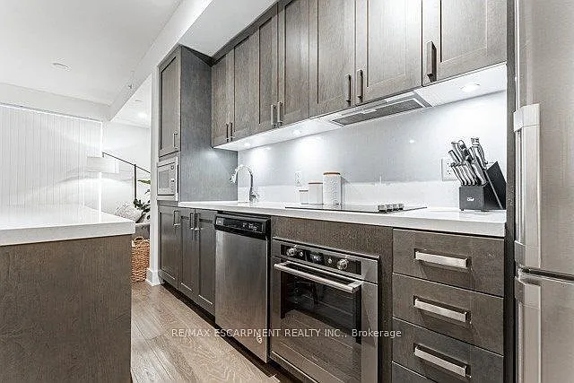 5230 Dundas St #A501 — Photo 4