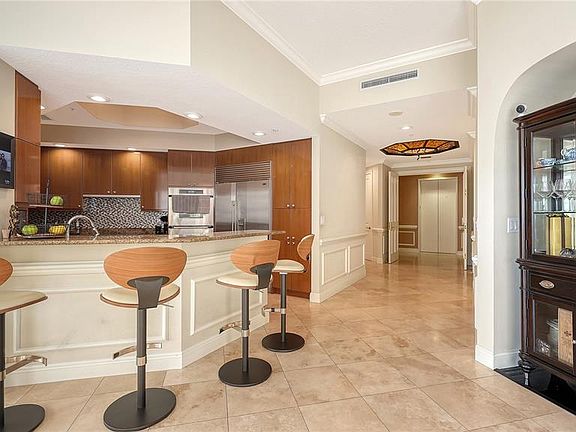 5th image of 35 WATERGATE DRIVE #1506