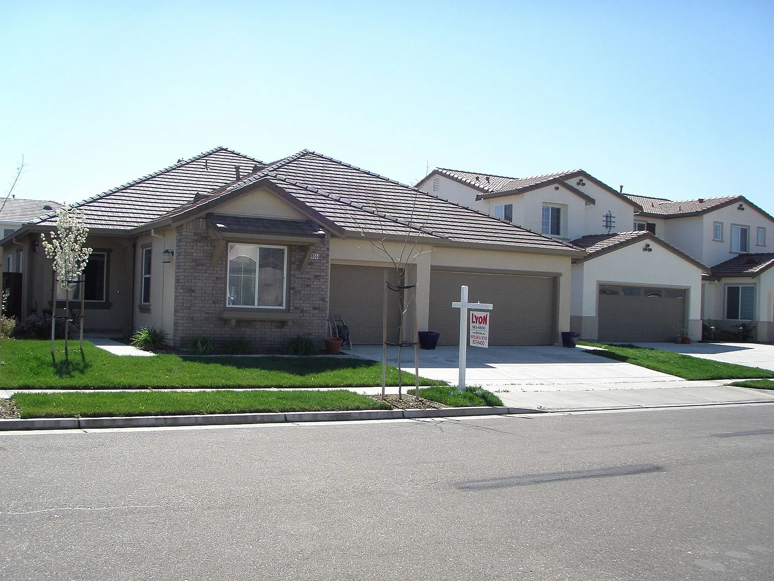 3855 Fowler Rd photo 1