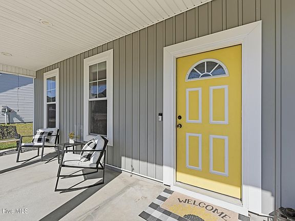 5th image of 304 Holbrook Lane