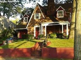 21 Carlton Pl, Rutherford, NJ 07070