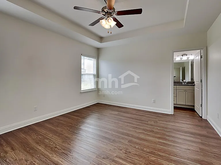 3135 Creek Village Ln — Photo 10