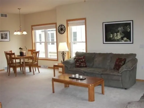 3917 Maple Grove Dr, Madison, WI 53719