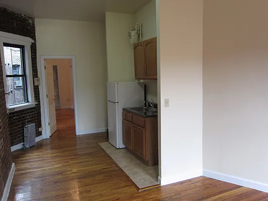 Rented by Brown Harris Stevens | media 21
