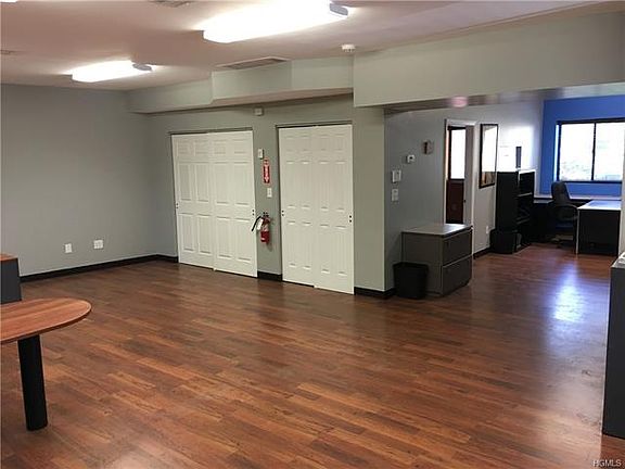2nd image of 68 E Sandford Blvd