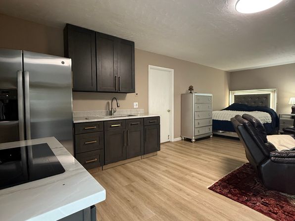 6421 Inwood Dr #2, Springfield, VA 22150