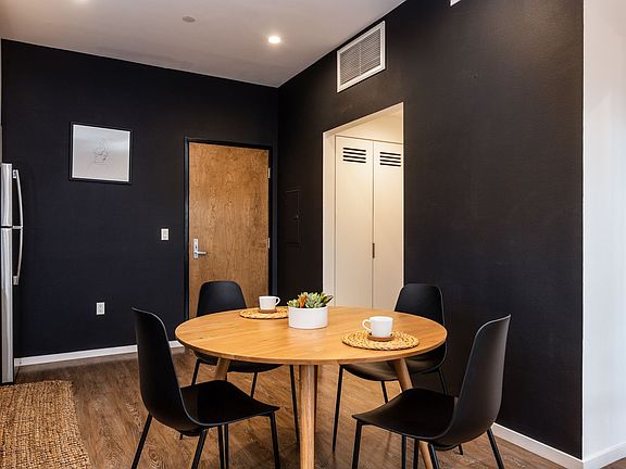 4th image of 1737 N Las Palmas Ave APT 416