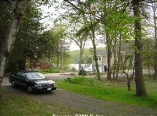 9 Quonnipaug Ln, Guilford, CT 06437