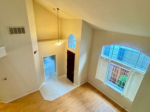 4th image of 5251 Amberwood Dr