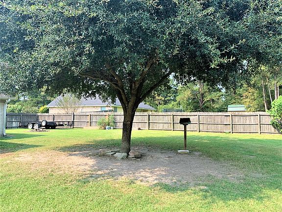 4th image of 157 Creekwood Dr
