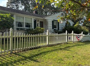 16 Rocklein Rd, Wading River, NY 11792