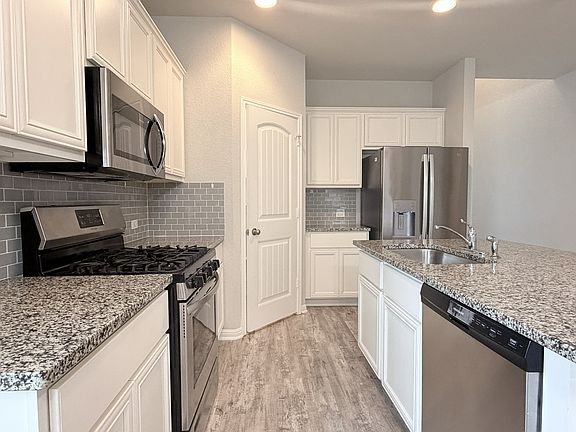5th image of 1506 Autumn Sage Way