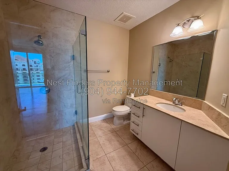 1431 Riverplace Blvd #2001 — Photo 21