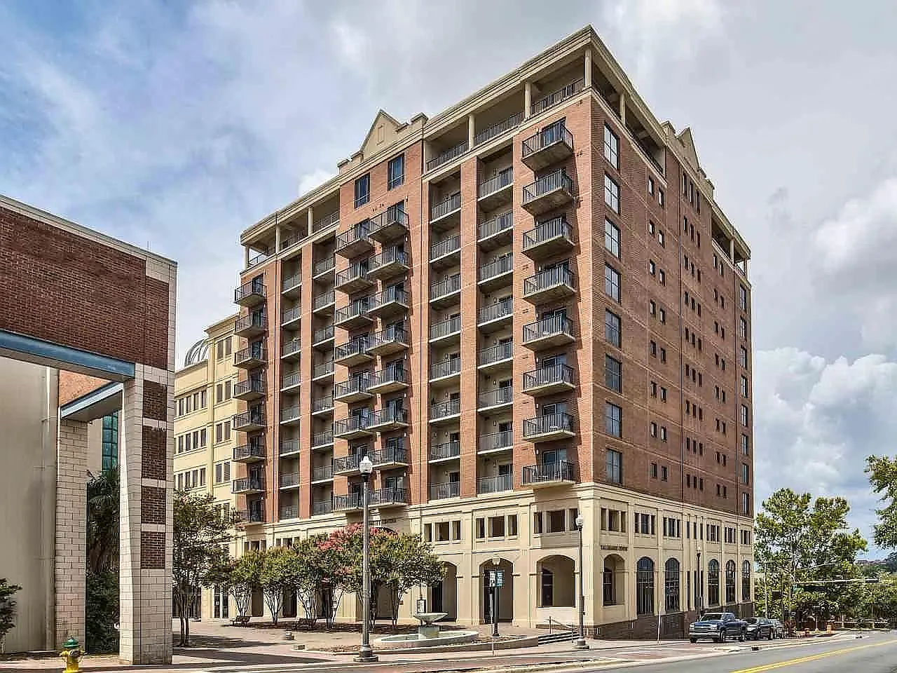 2 bed, 1112 sqft, $2,595 — Photo 1