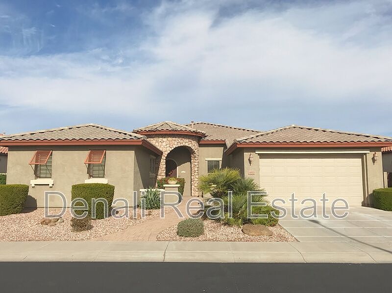1st image of 392 W Aster Dr