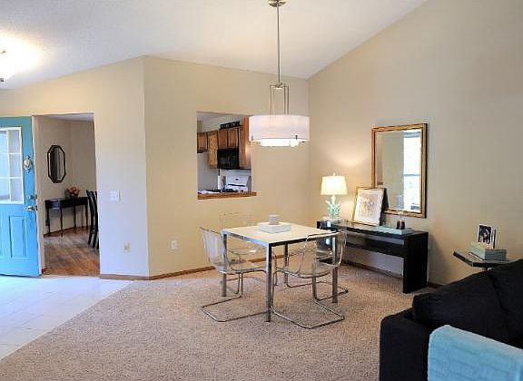 2nd image of 10921 Lexington Dr
