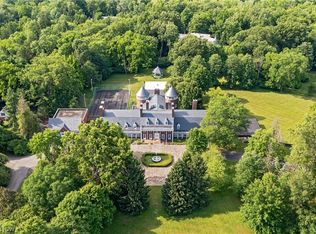 3450 Roundwood Rd, Hunting Valley, OH
