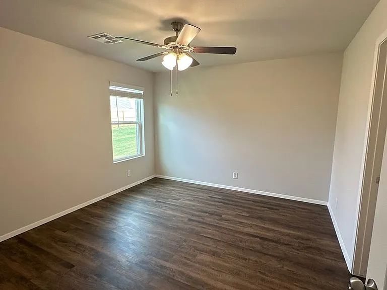 1212 E Gary St — Photo 12
