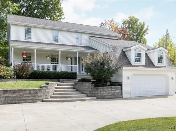 7405 Chestnut Ridge Rd, Orchard Park, NY 14127