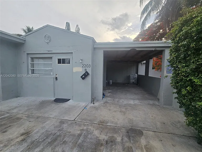 2203 Taft St #B — Photo 1