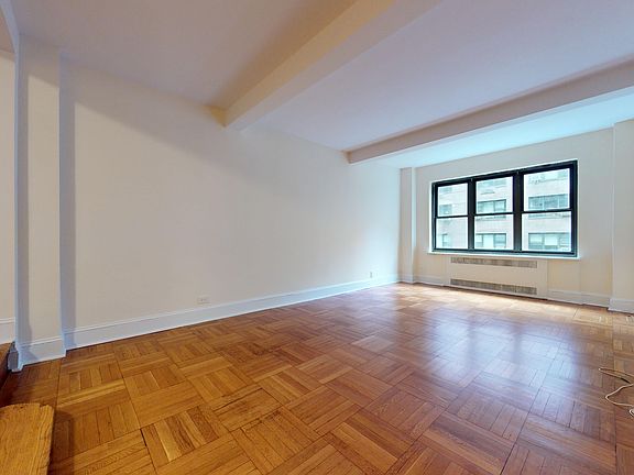4th image of 141 E 56th St APT 4C
