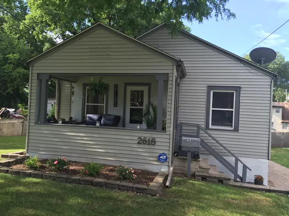 2618 Prospect Rd, Des Moines, IA 50310