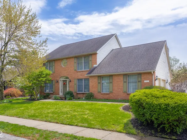 933 Hummingbird Ln, Columbus, IN 47203