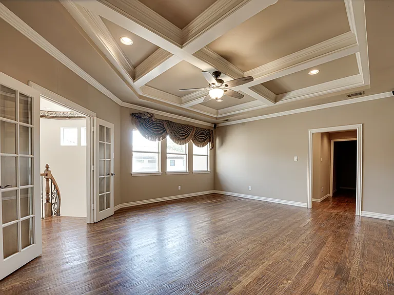 5004 Castle Creek Ct — Photo 29