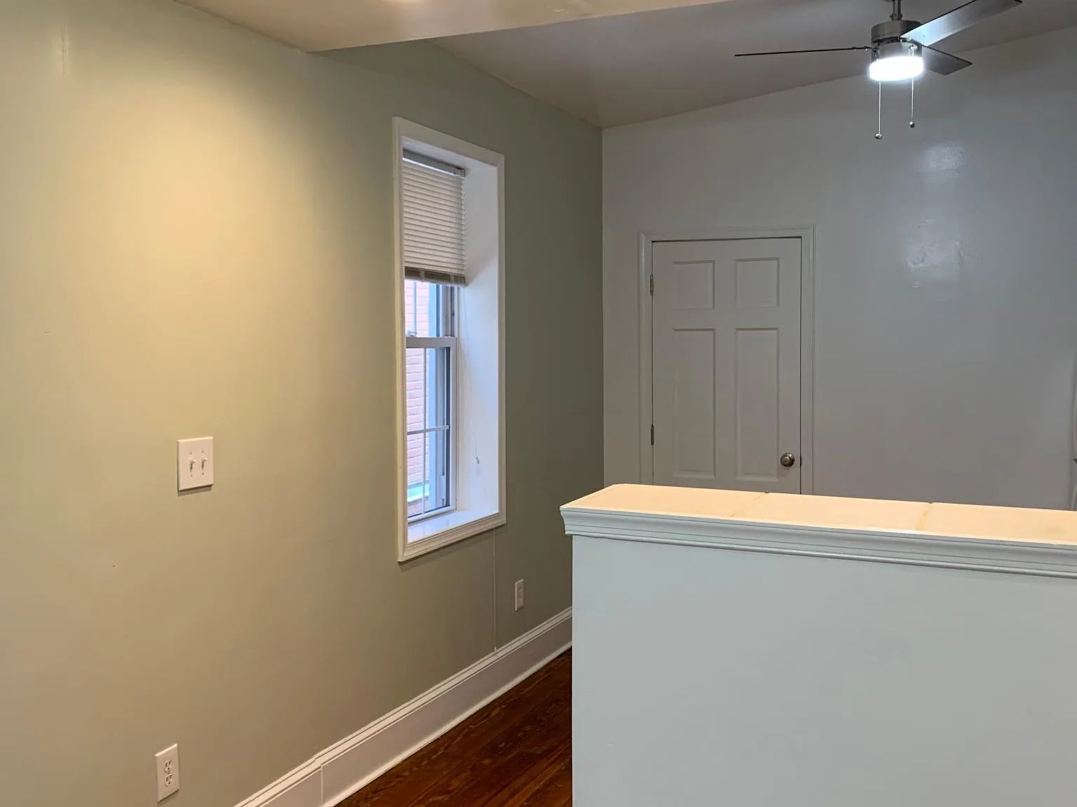 602 South Broadway — Photo 3