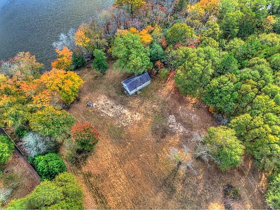 2nd image of 6407 Baileys Landing Dr