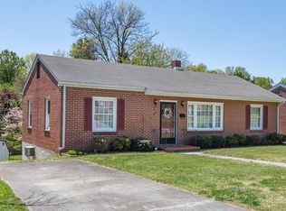 2512 Fairway Dr SW, Roanoke, VA 24015