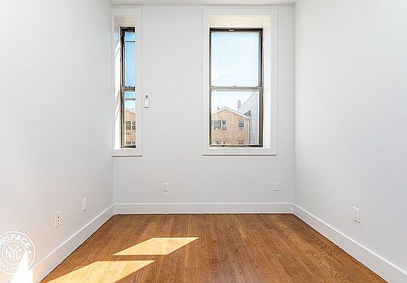 4th image of 1327 Gates Ave #3D