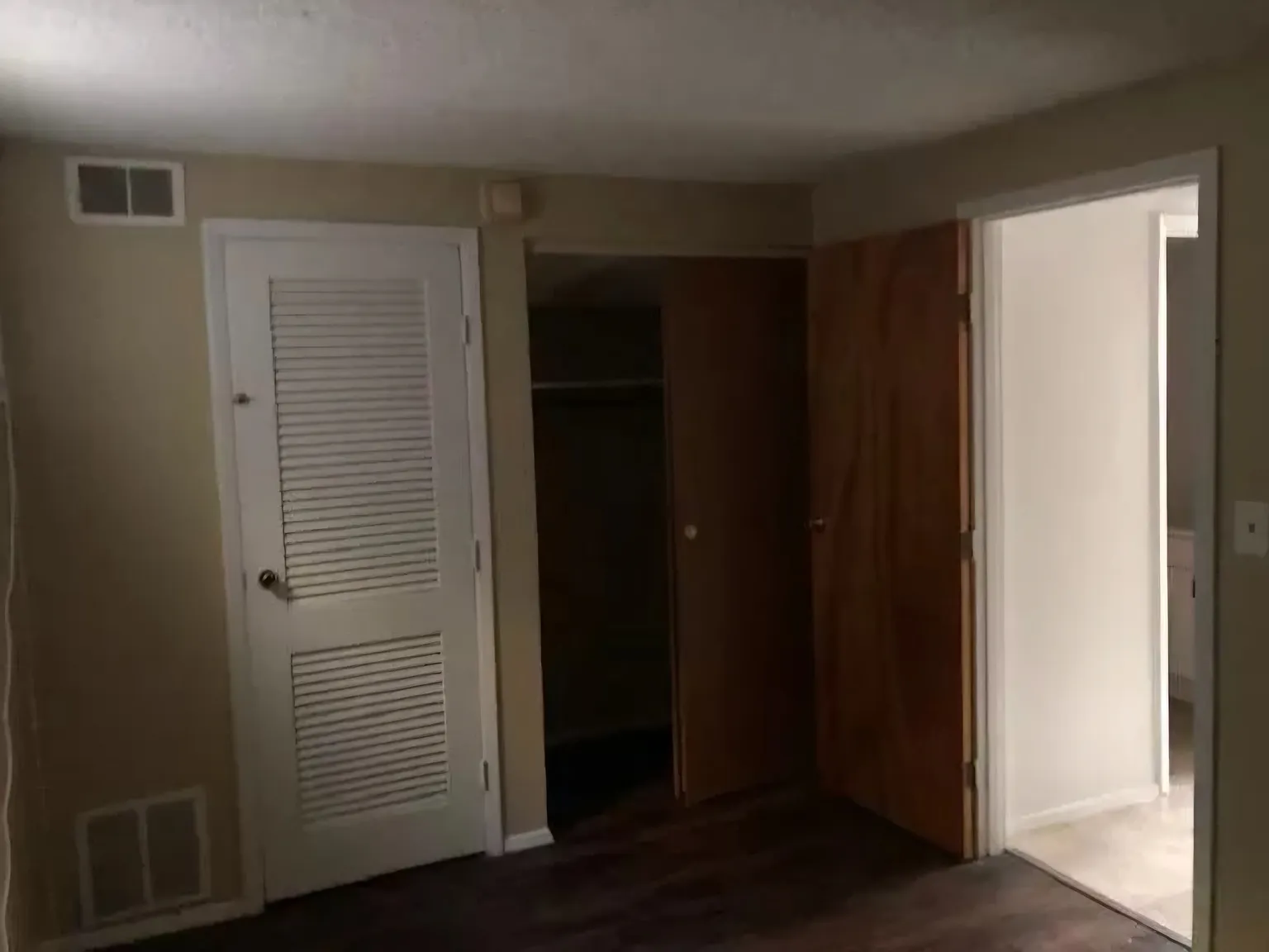 1 bed, $1,000 — Photo 4