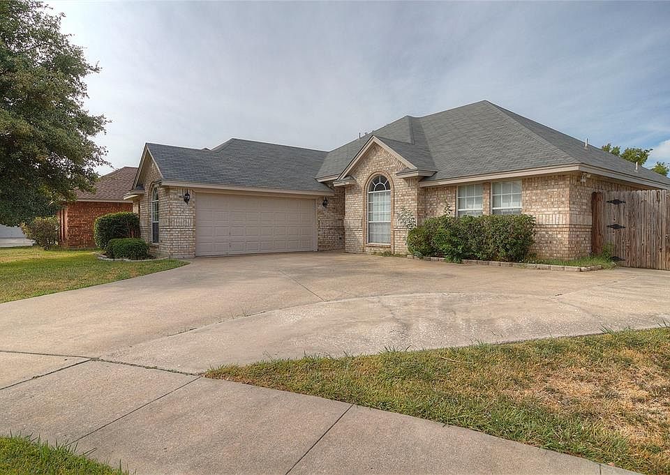 1st image of 7655 Cypress Ct
