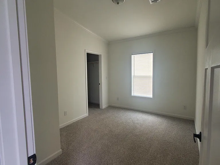 763 Chalet Ave — Photo 6