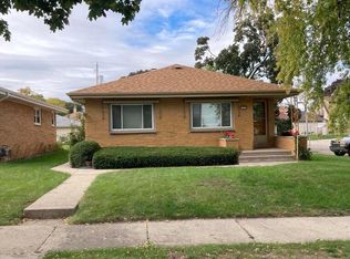3951 N 61st St, Milwaukee, WI 53216