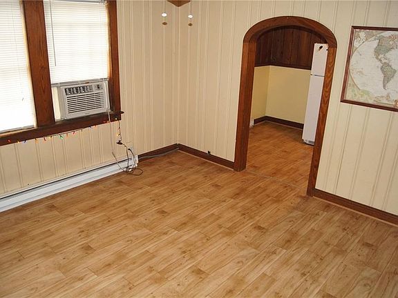 2nd image of 4533 Lee Ave