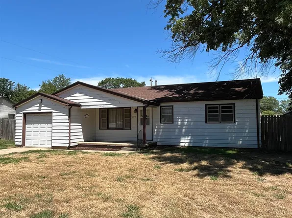 202 Zella St, Maize, KS 67101