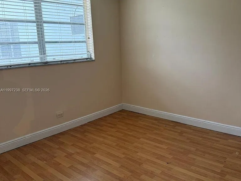 447 NE 195th St #309 — Photo 12