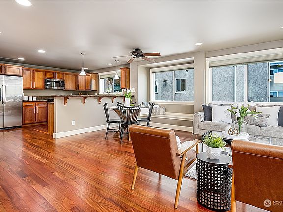 3rd image of 3410 21st Avenue W #B