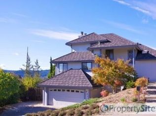 931 Ridgeview Dr, Healdsburg, CA 95448
