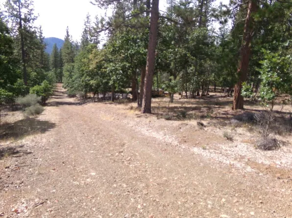 13138 Pine Tree Ln, Fort Jones, CA 96032