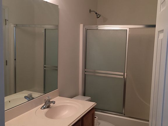 2nd image of 17 Prairie Hill Dr