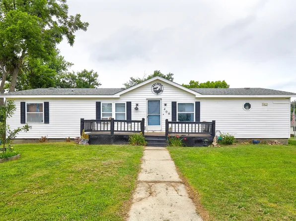 406 S 2nd St, Winterset, IA 50273