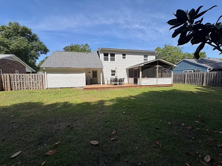 804 Cheryl Ln — Photo 18