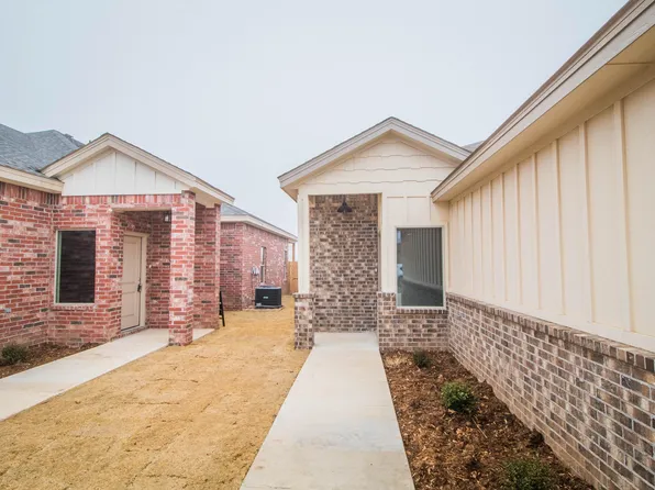 2015 102nd St, Lubbock, TX 79423