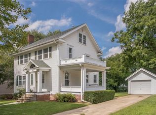 504 34th St NE, Cedar Rapids, IA 52402