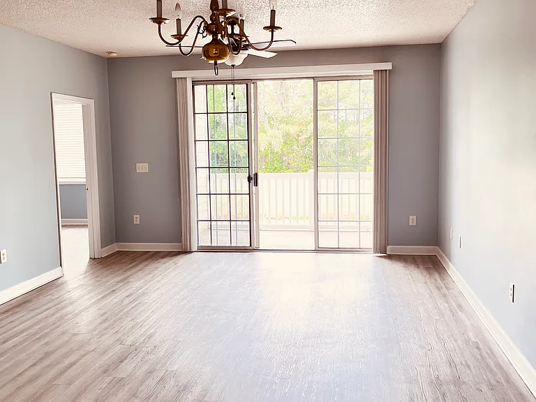 5825 Catalina Dr #223 — Photo 2